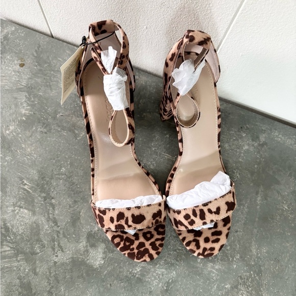 The Drop animal print 4” block heels ankle strap new size 9 new - Picture 3 of 8
